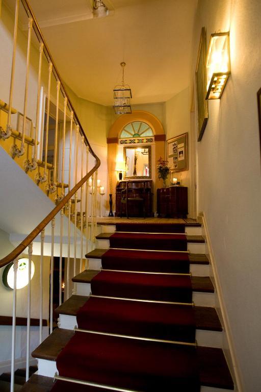 Hotel Restaurant Villa Fayence Wallerfangen Eksteriør bilde
